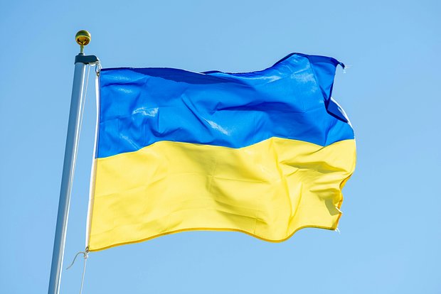 Украины хотын захиргаанууд орос хэлийг хориглох шийдвэрийг ээлж дараалан гаргаж байна
