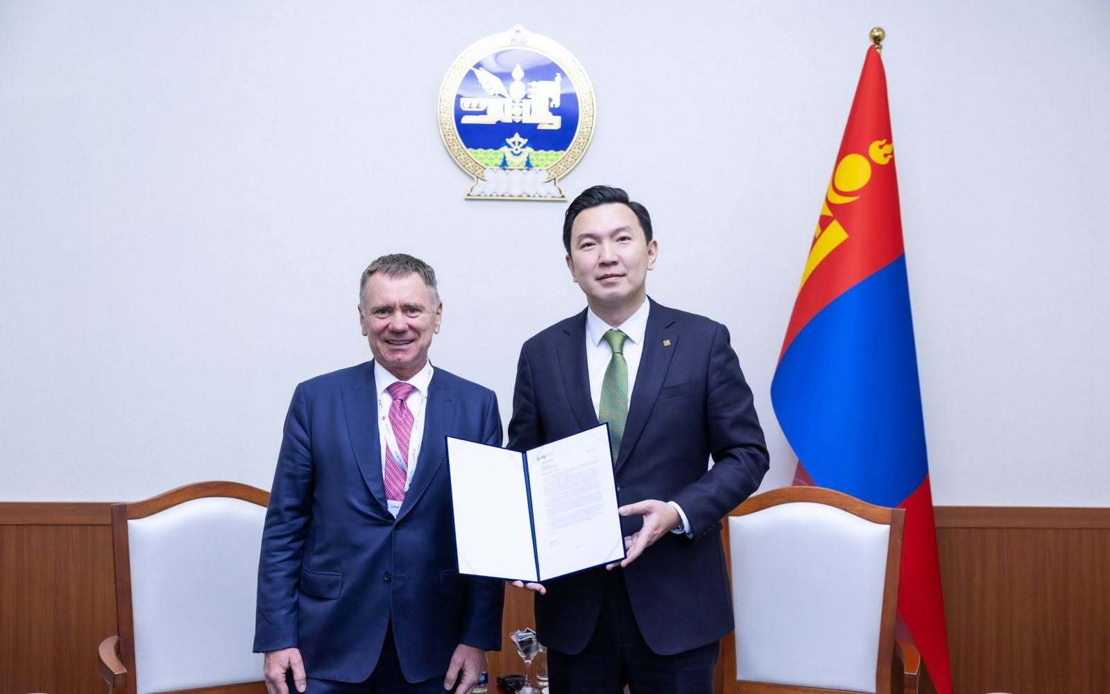 545 сая ам.долларын хөрөнгө оруулалтын гэрээнүүдийг “Unlock the Mongolian Economy” чуулганаар байгууллаа