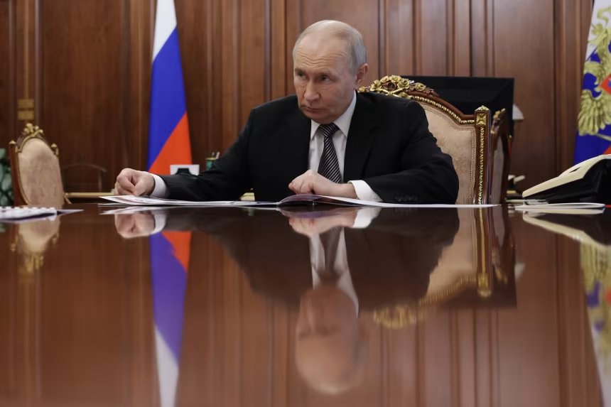Дональд Трамп, Владимир Путин нар Украины мөргөлдөөний асуудлаар 90мин утсаар ярьжээ