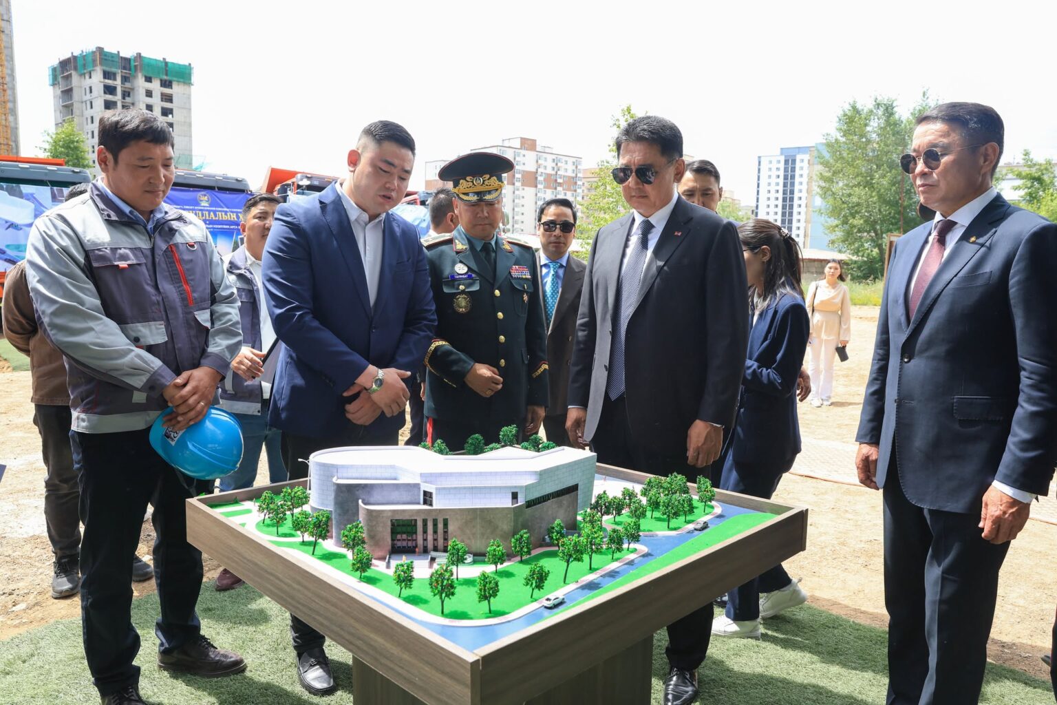 Ерөнхийлөгчийн санаачилгаар Олон улс судлалын хүрээлэн байгуулна