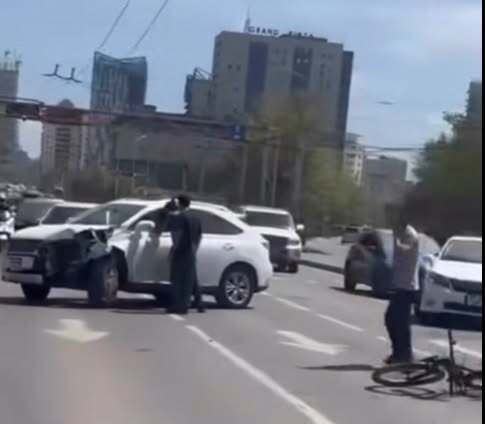 28 настай, эмэгтэй согтууруулах ундааны зүйл хэтрүүлэн хэрэглэсэн үедээ зам тээврийн осол гаргажээ