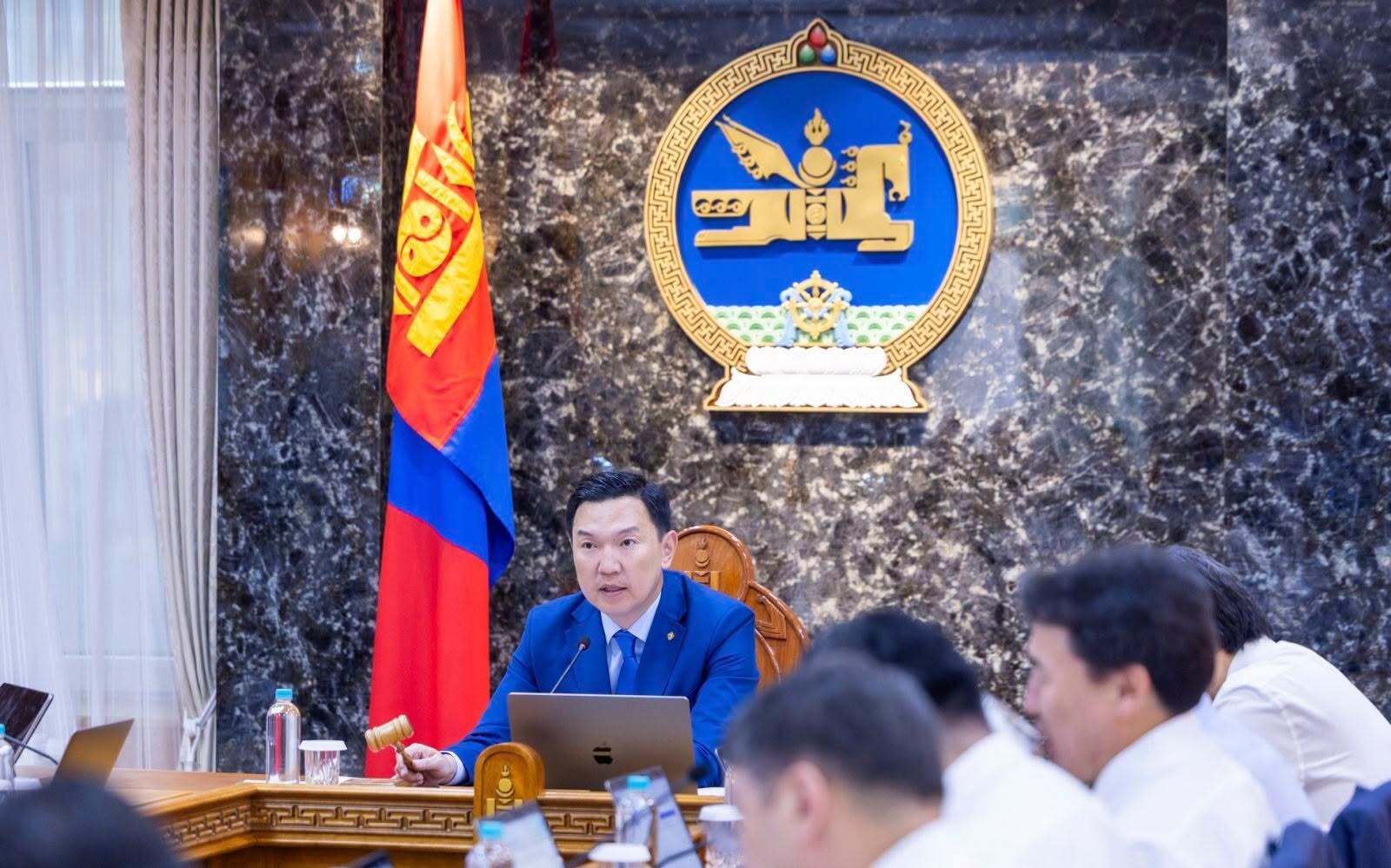 🔴 ЗГ: Иргэд, ААН-үүд бензин, шатахууныг хүссэн хэмжээгээрээ улсын хилээр оруулж ирэх боломжтой