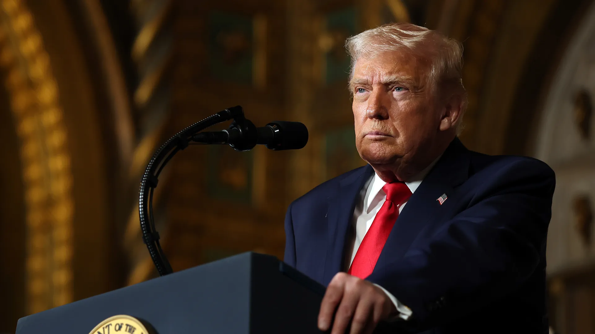 Трамп: Иранд хүчтэй хариу цохилт өгнө