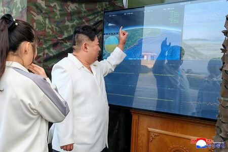 Хойд Солонгос шинэ төрлийн зэвсэг туршлаа