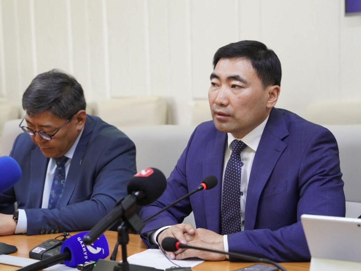 Б.Дашпүрэв: Шатахуун тасарсан асуудал байхгүй, БНСУ болон БНХАУ-аас татан авалт хийж эхэллээ