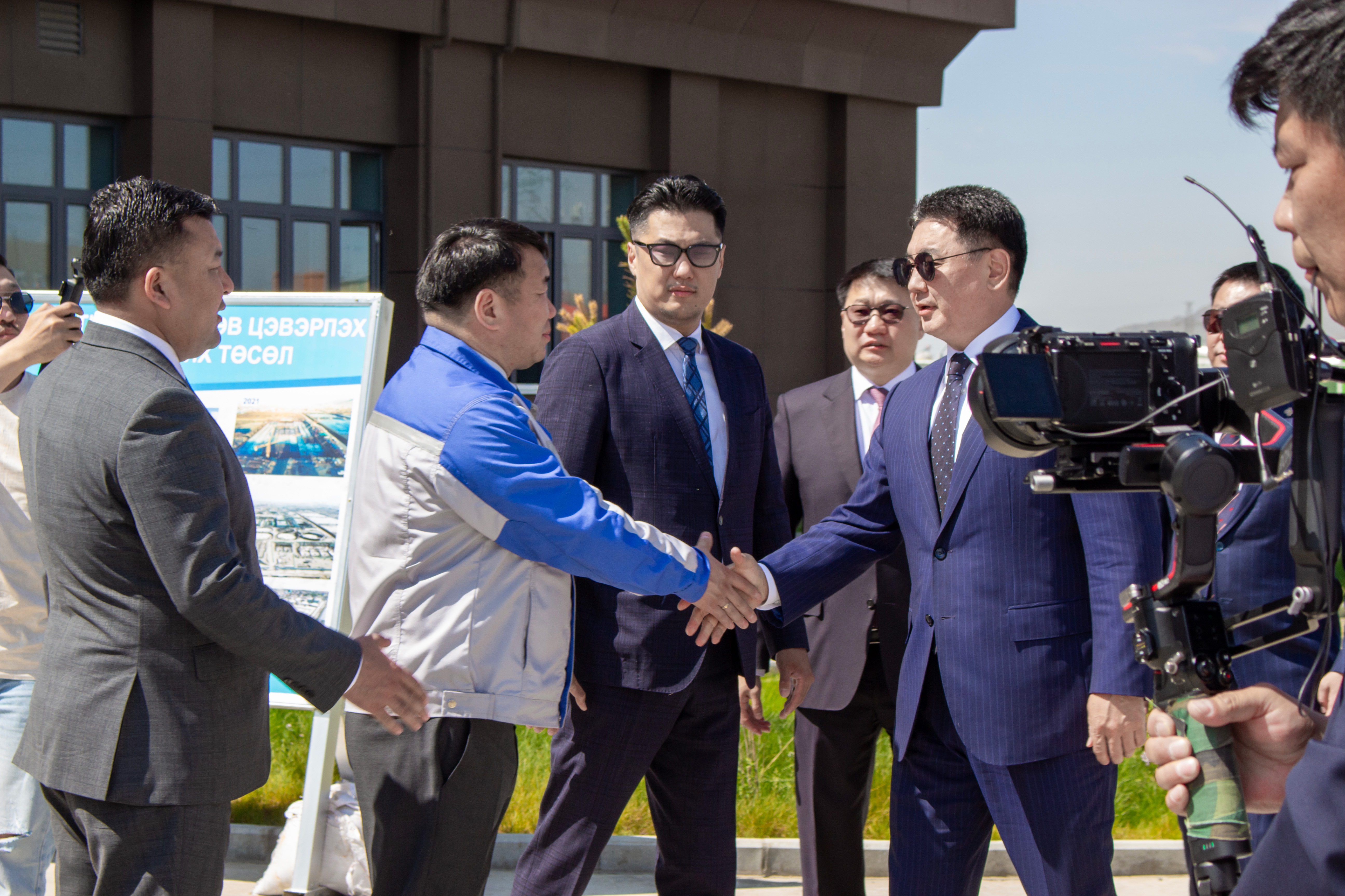Ерөнхийлөгч У.Хүрэлсүх шинэ төв цэвэрлэх байгууламжтай танилцлаа