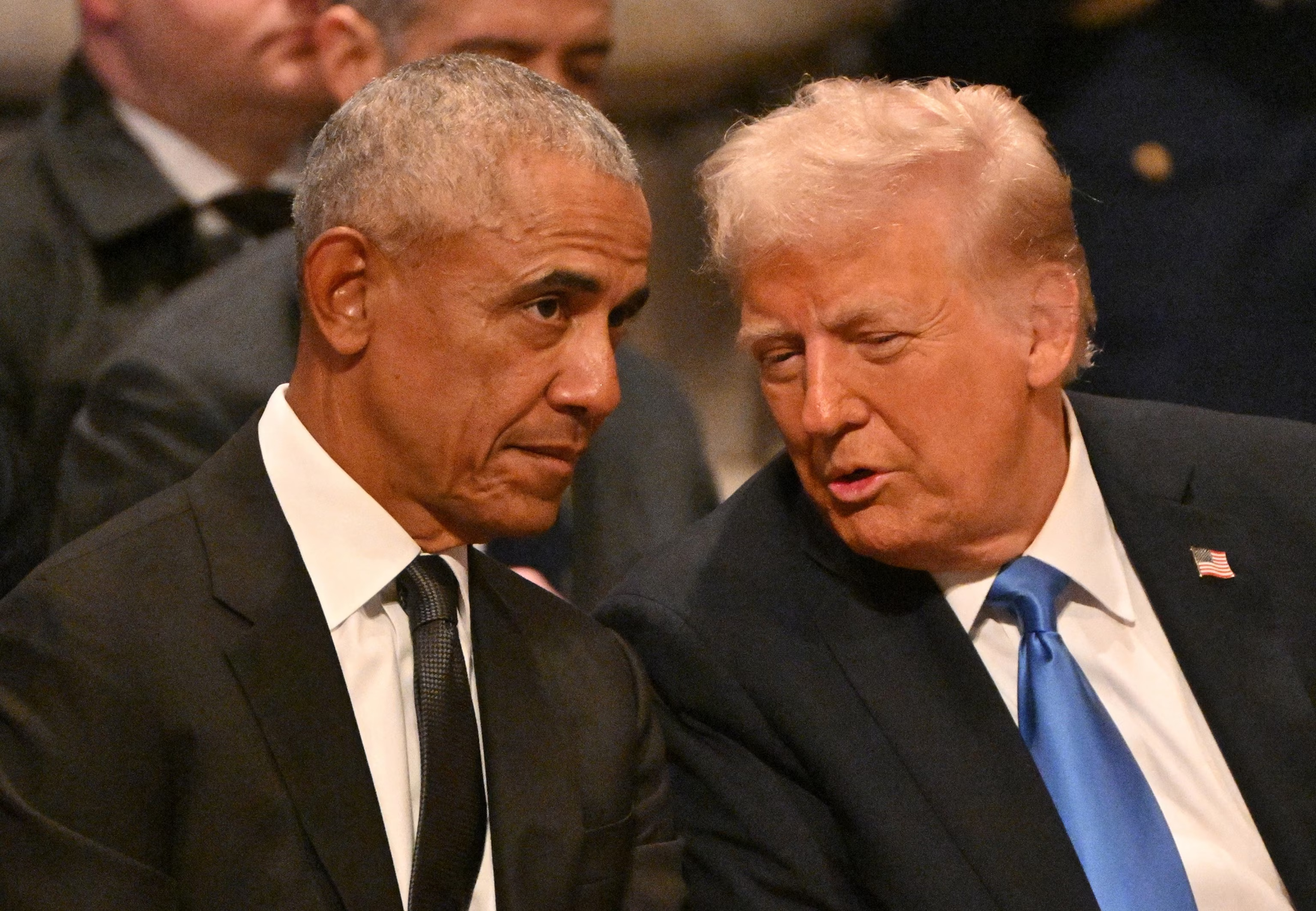 Дональд Трамп Цагаан ордны засвартай холбоотойгоор Барак Обамагийн шүүмжлэлд хариу өглөө