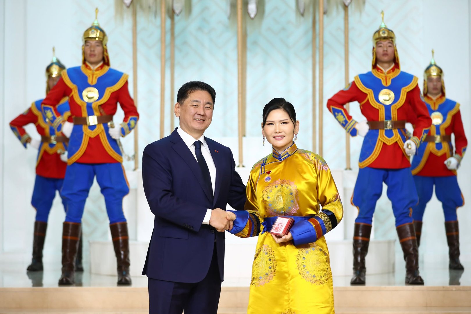 568645128 2585169041861895 8513477591084031491 N