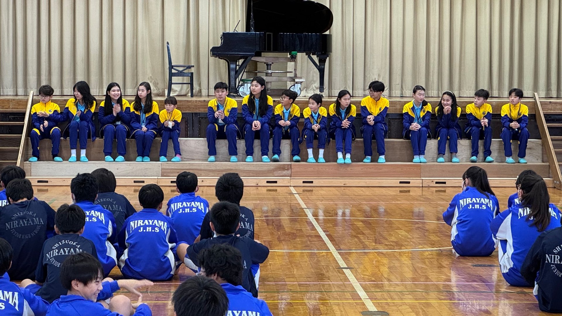 577612778 763583233364107 8581040534944785540 N