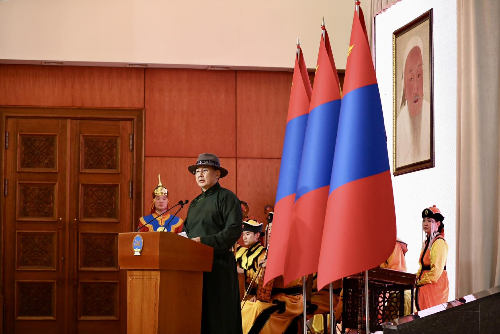 585810582 1171566131817586 7586897000739979973 N