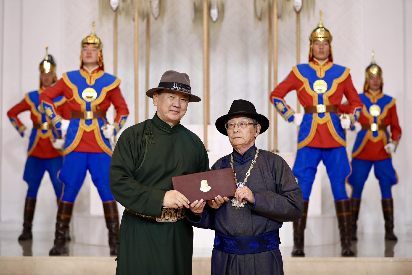 587195100 1171566188484247 4704720025769646456 N