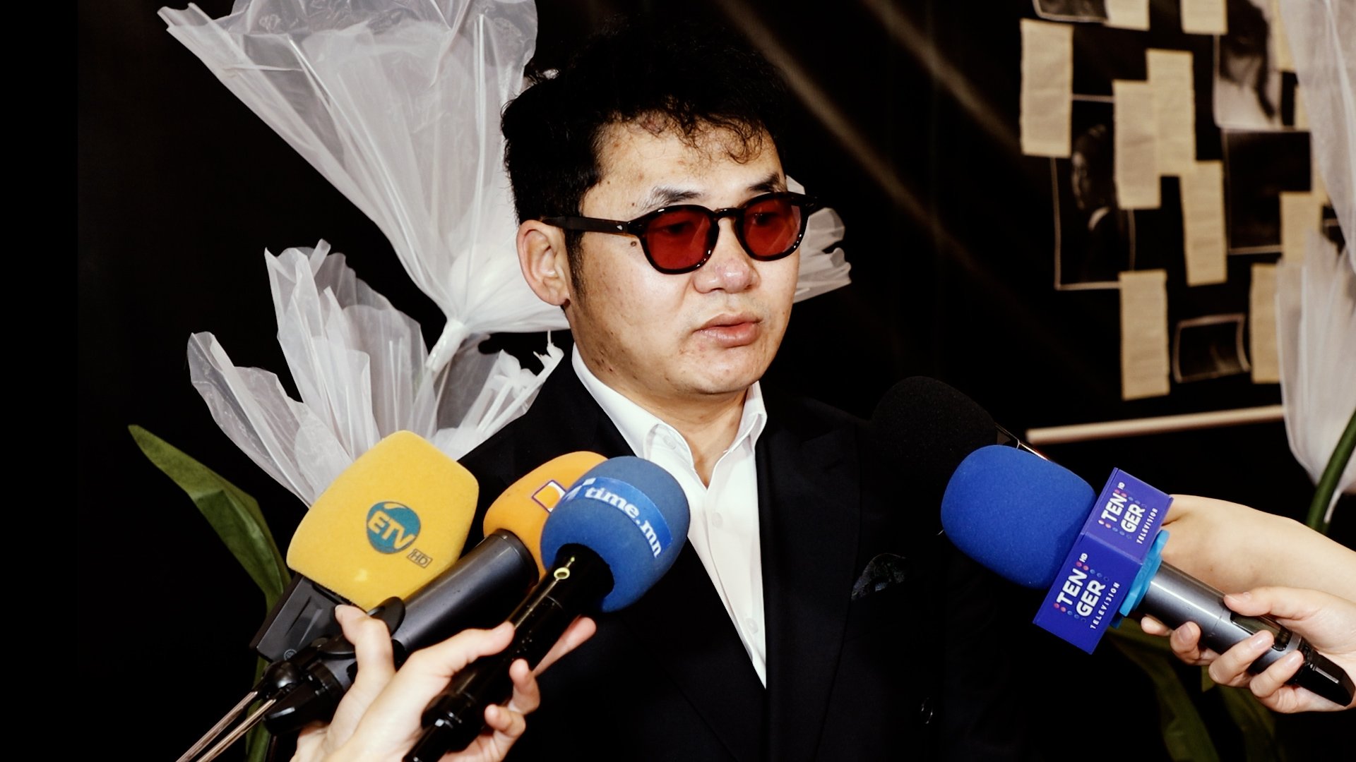 11.21.00 49 17 22.Still002