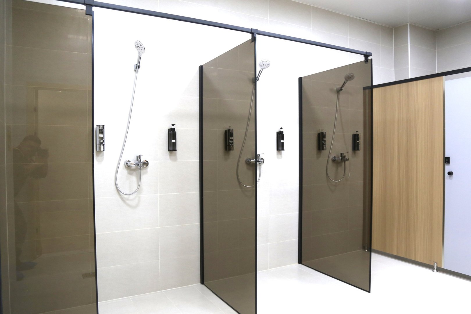 589031695 1237924708359803 8467385186801057678 N