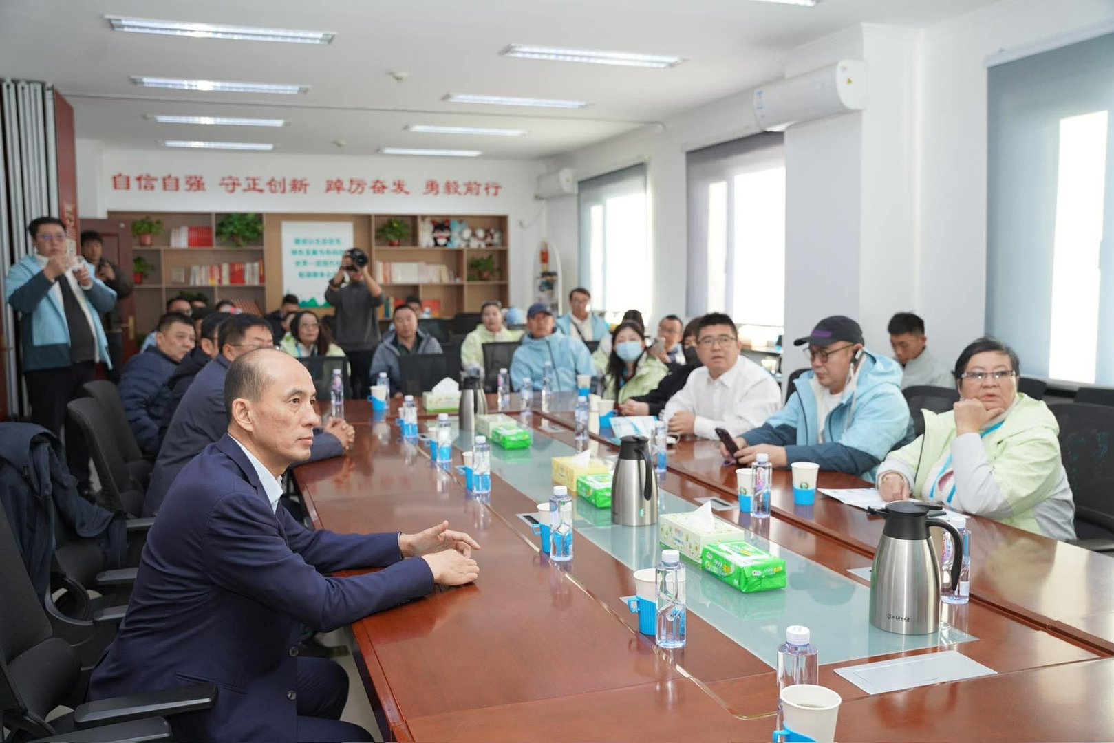 593959963 866537939113547 7738636024388577019 N