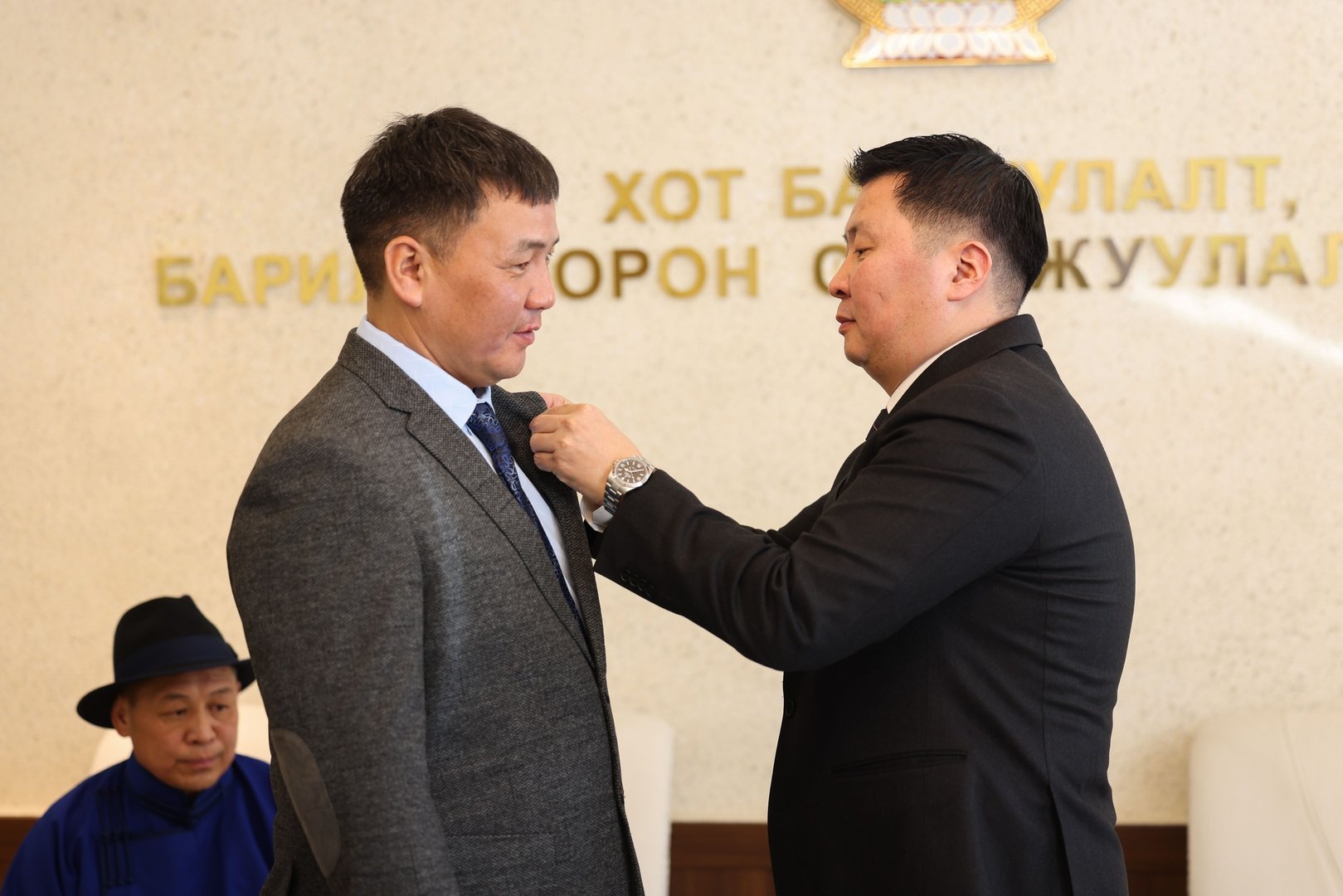 594298207 1182974793966956 5432005028338550097 N