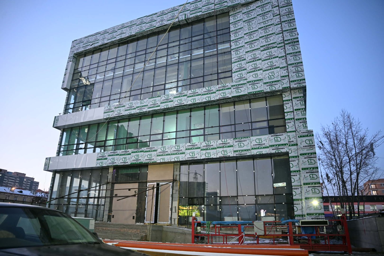 624078292 122246627342257880 5647359873248527851 N