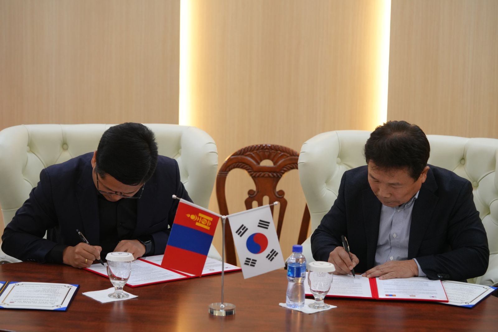 0f7b3146d03d4f7ab62fc743691b1530