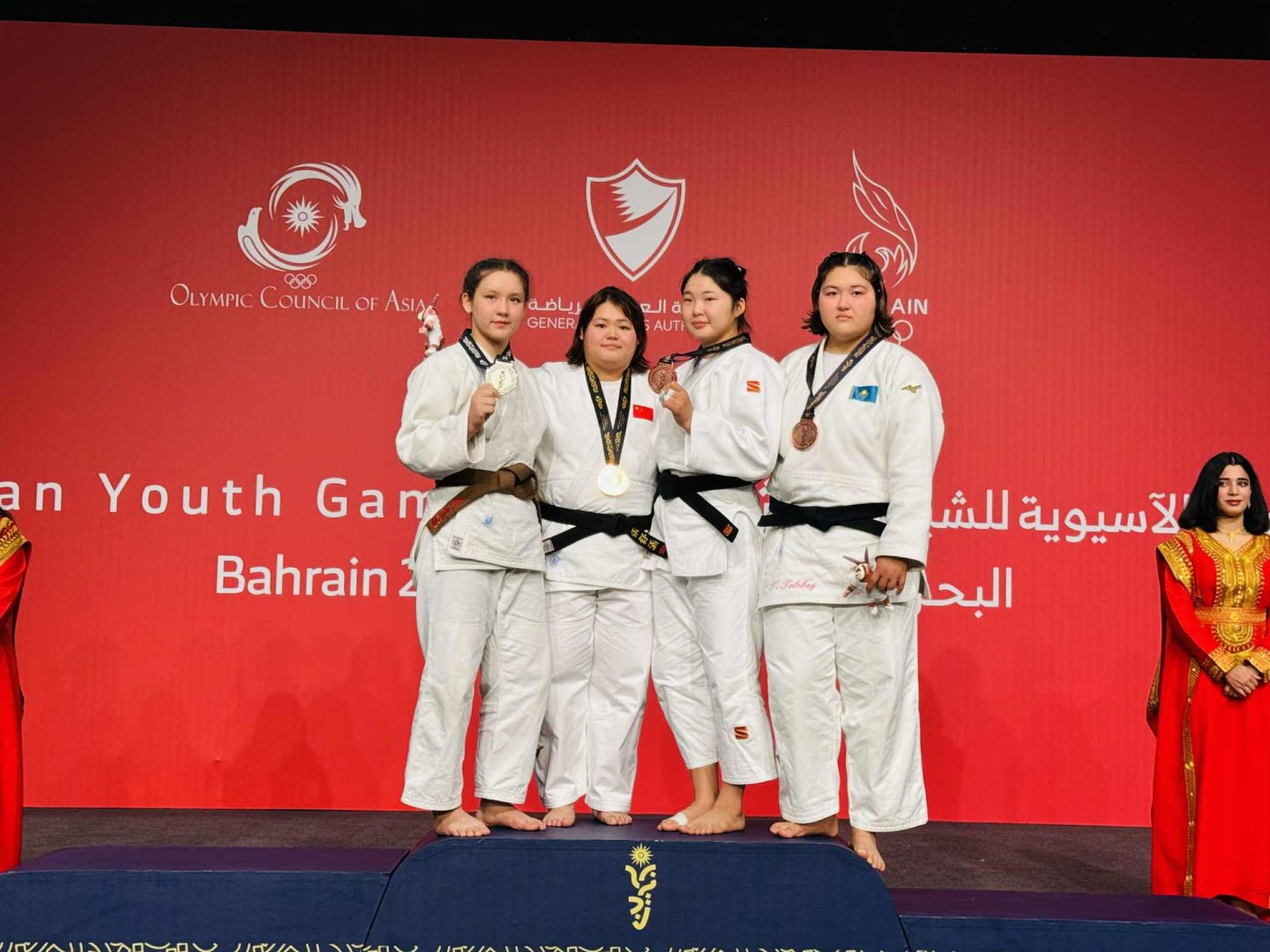 Б.Номуунзаяа хүрэл медаль хүртлээ