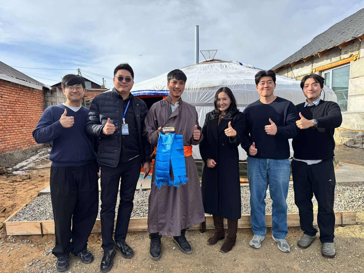 197be09b9c0f4a94b2a415fdabe9dd99