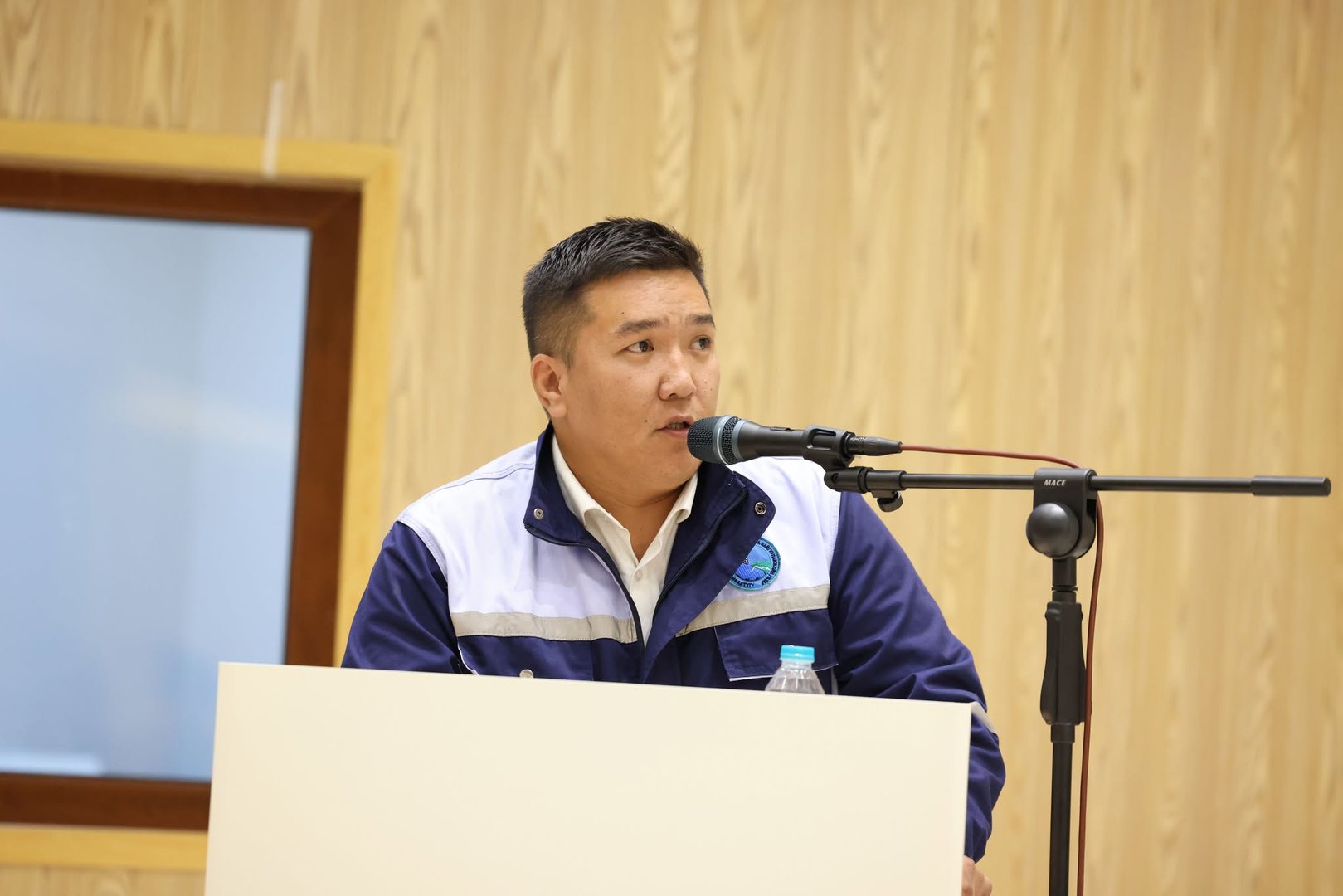 20f71a300e054ffc95a6530fbb9c9800