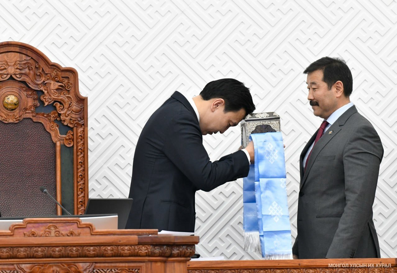 3dc7aec6818948b0945dd5d5775ab6be