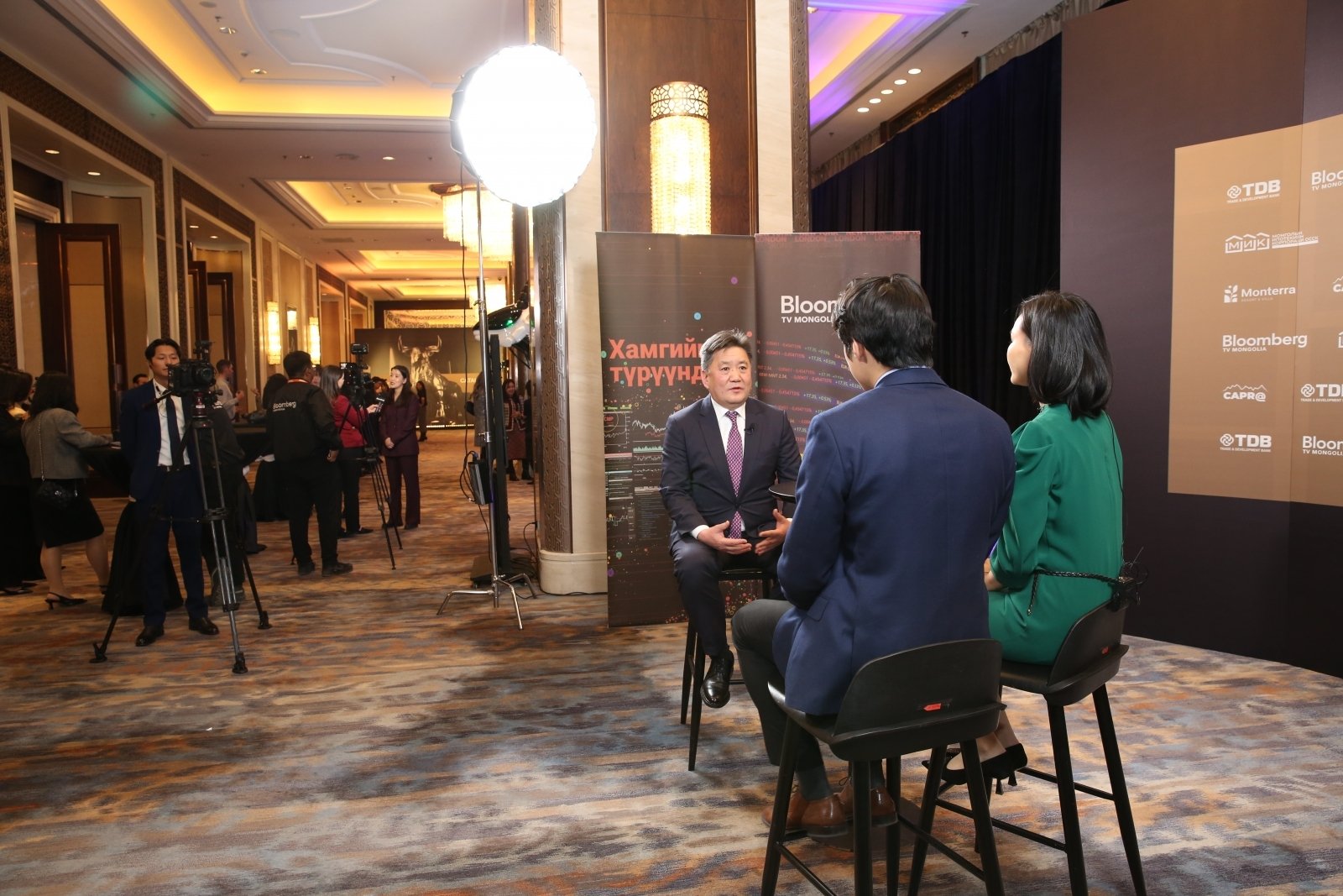 59294db9569f45d9b048172cf42880ab