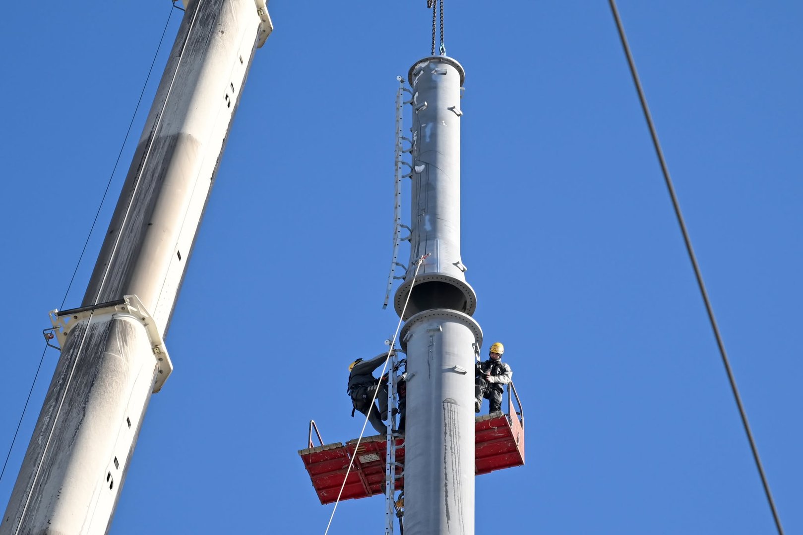 655ab7d4feee4d89b219ee3f339e8060