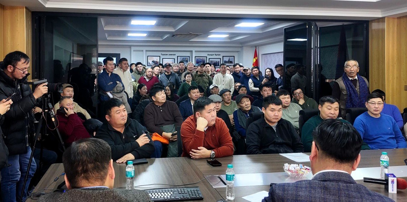 39858aad8b784ac0a7ecdb34f0856e4e