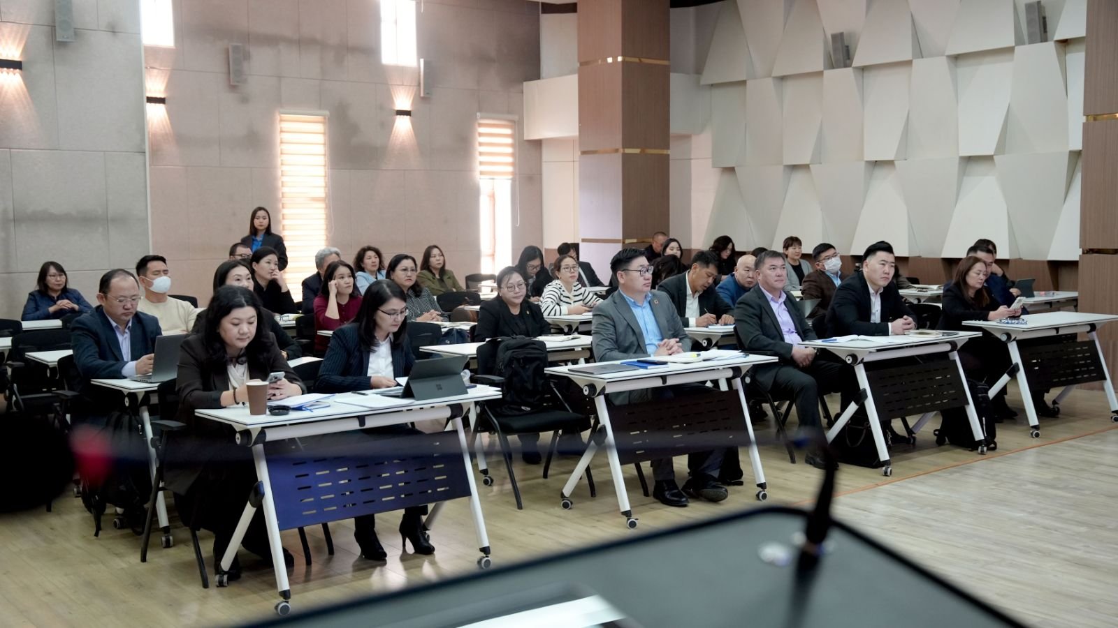 5ce05fb2ca4e405a93bbb4586e0b87d7