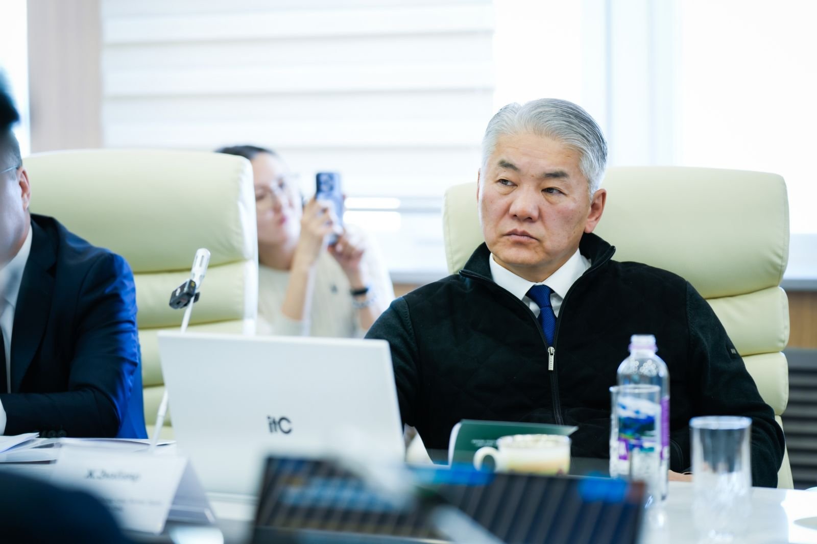 86e1cc69d6434c959fbe8870f2ffcb22