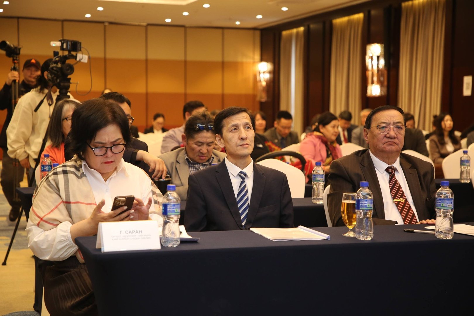 03d2d6b489654b95ba006006176c96f0