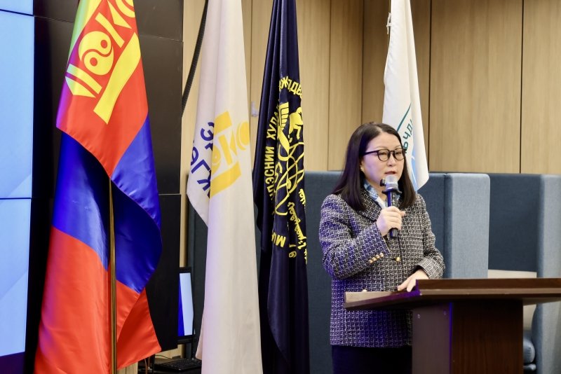 091324a7897d4f8fb63cdec062e020dd