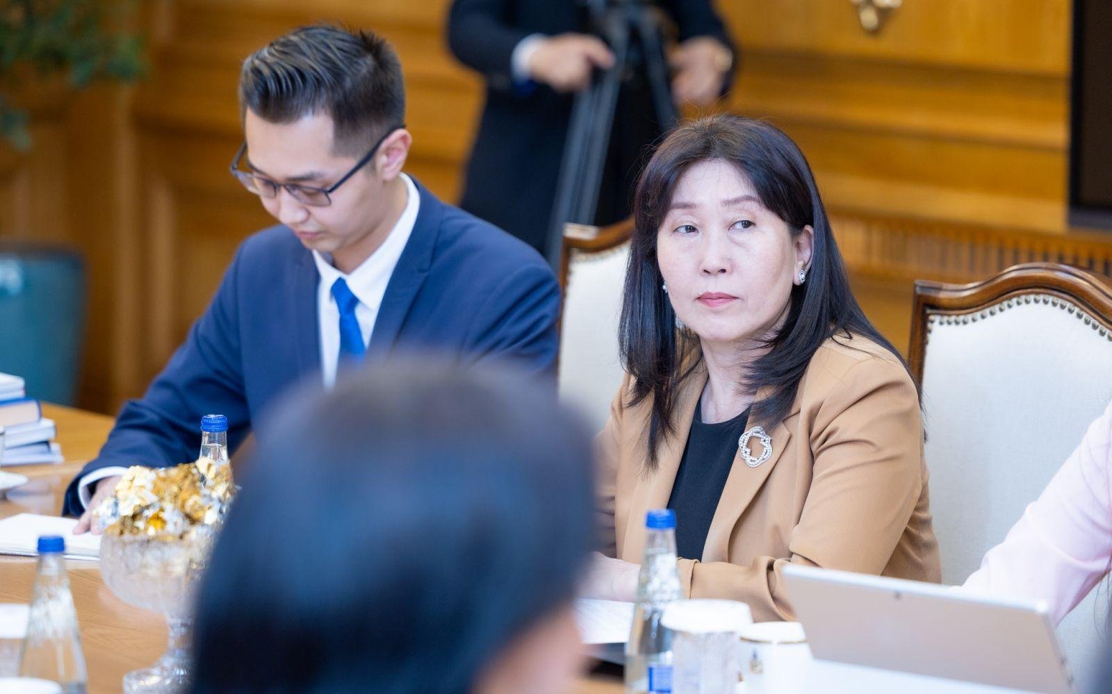 21e6af3233524fa18514414bb591a84d