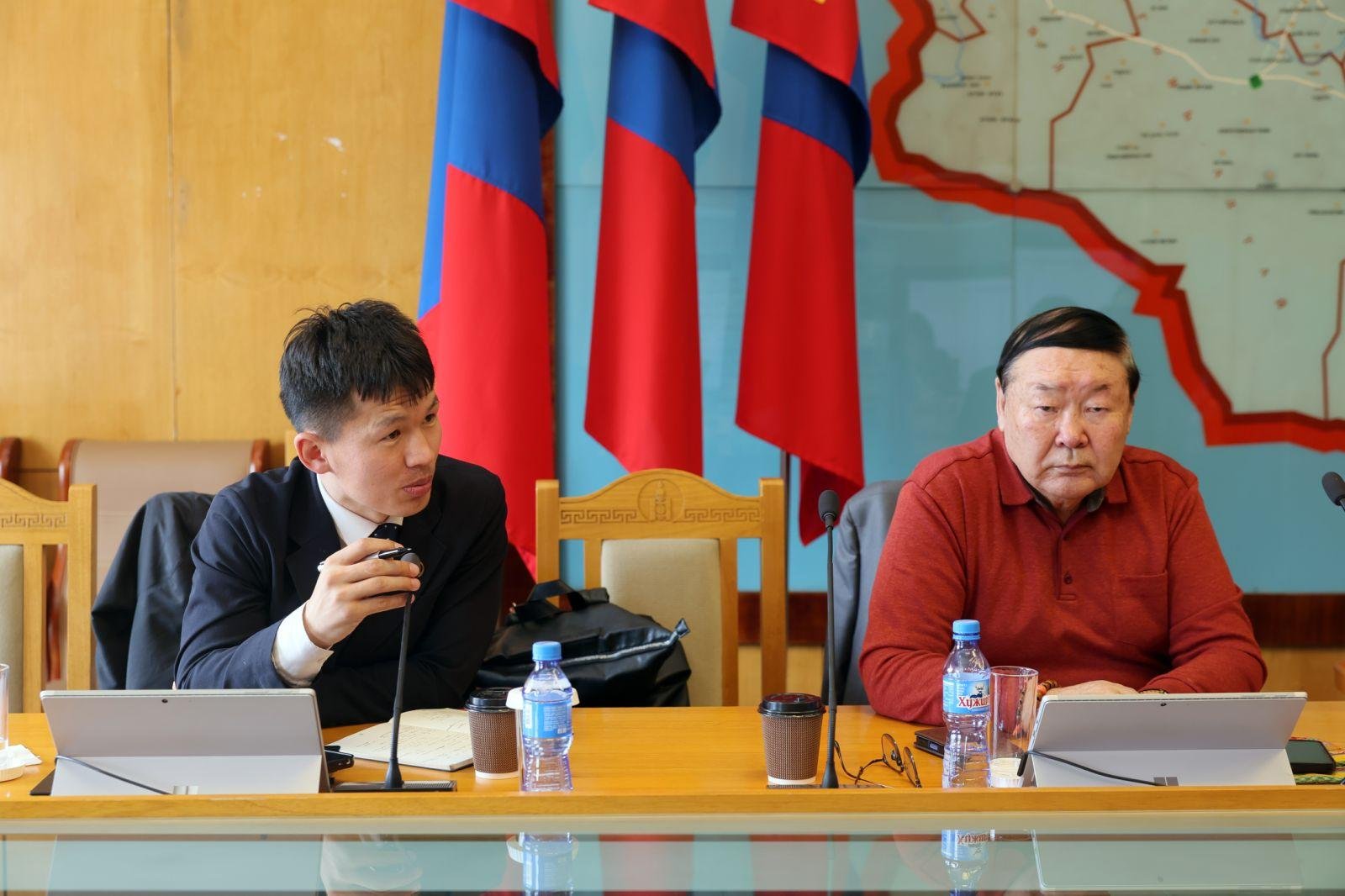 51161117d1eb43a7ad807d3eb8280464