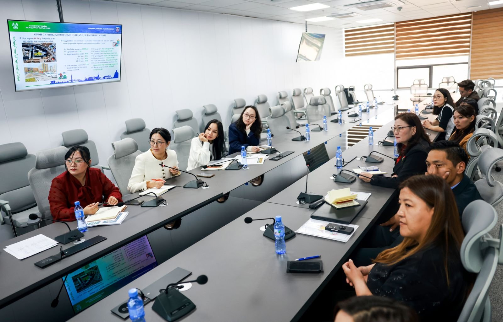 5b7f8149d3a44209a42cfb27a2f6ef8c