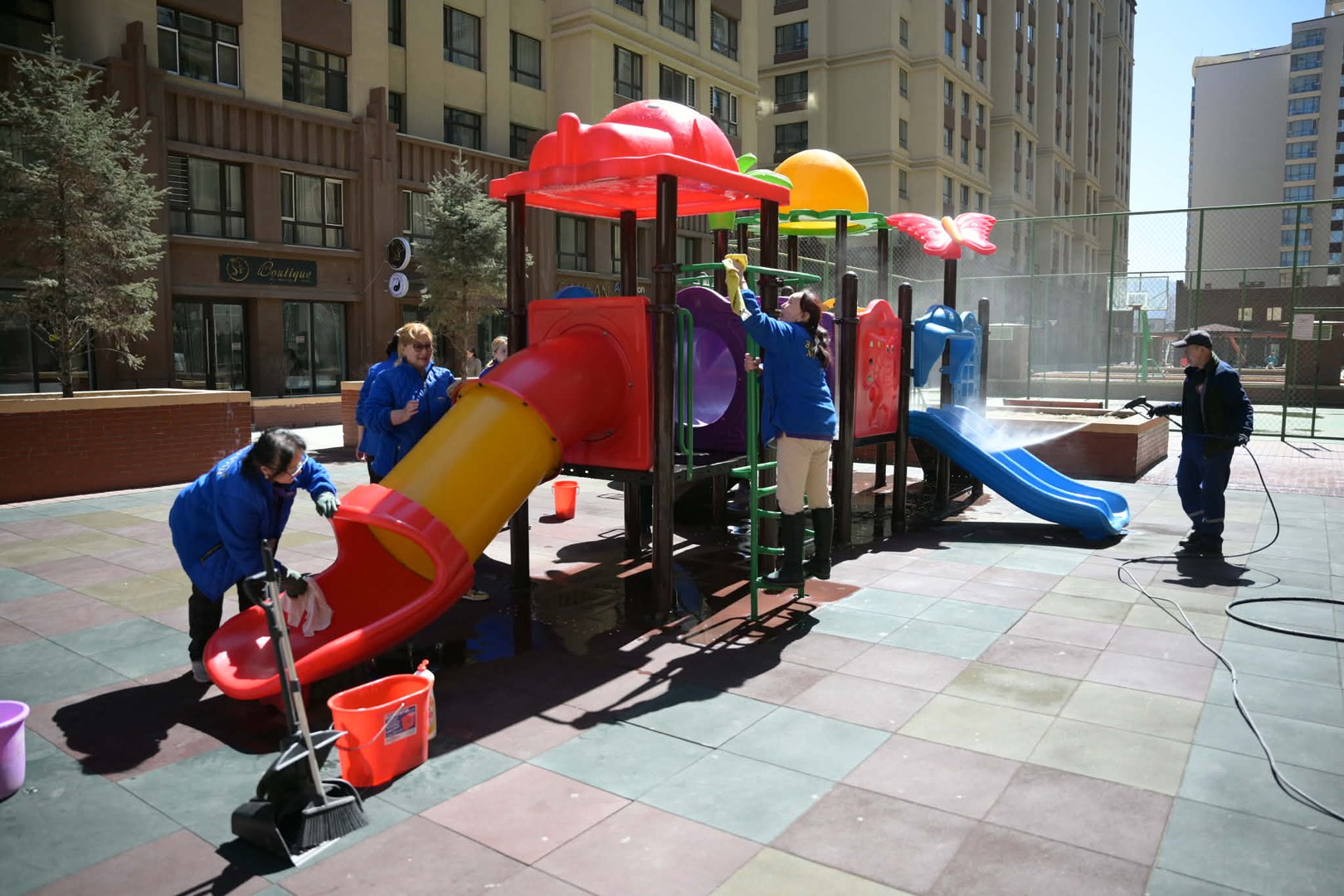 6d734b663e8a4643a835acc95a281265