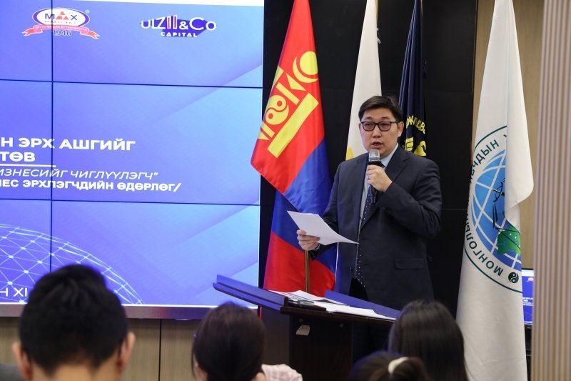 7c2f8375f76f4f7aa38323a13fa1067d