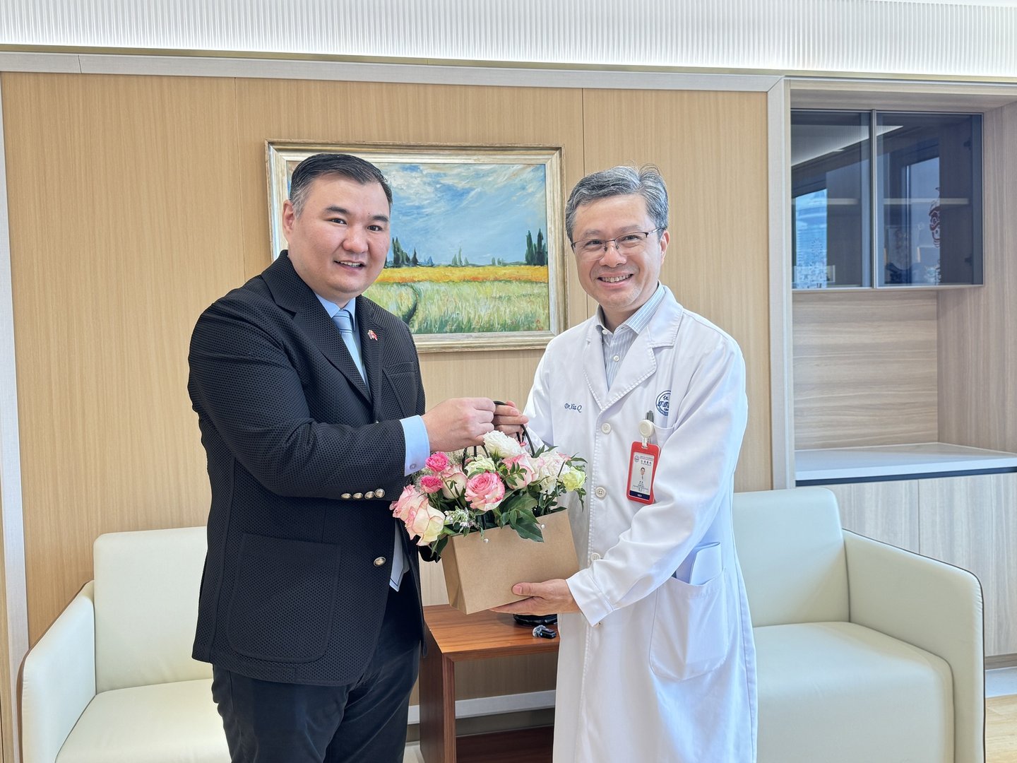 96f5e21722a44fe6aa8536a8fd4bcf11