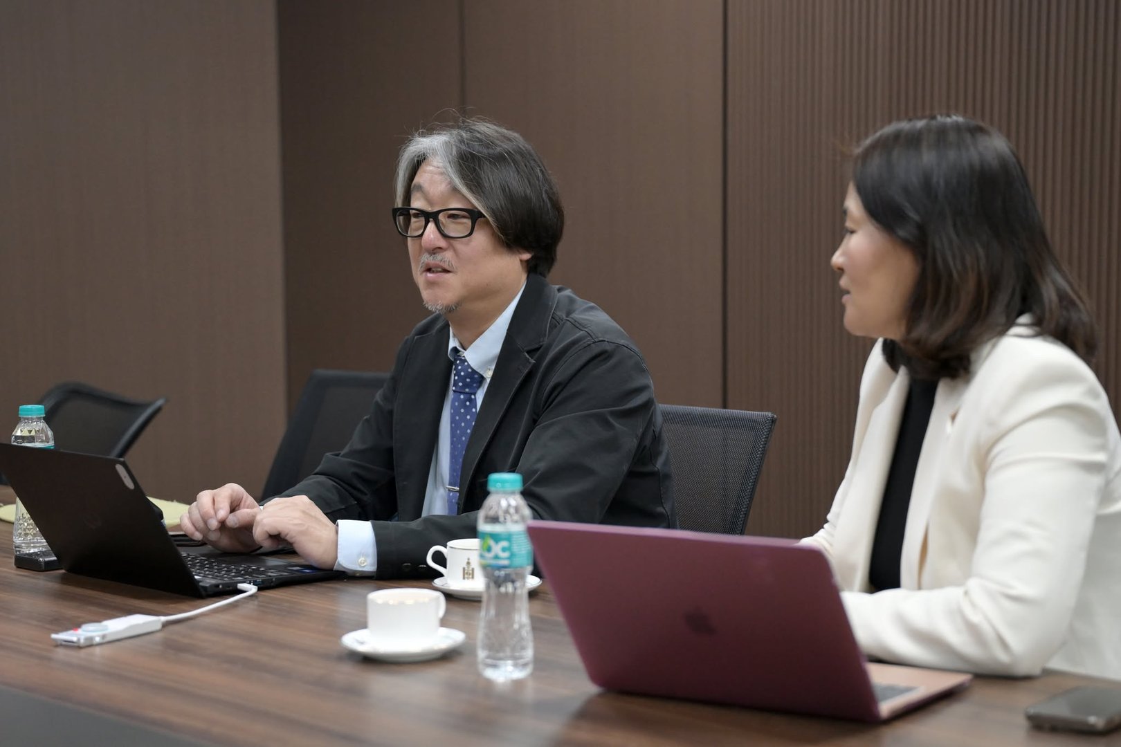 b98187da4f7543118ae999941958c9e2