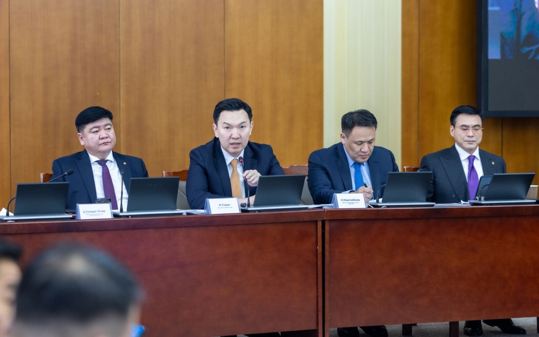 bcd804db20f44b10b87414552ec9fda2