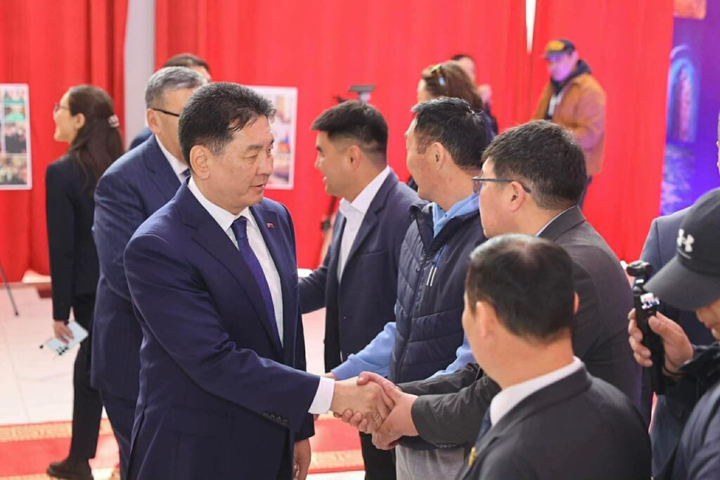 cb0fae4d725a4daaba25ac25b4eda7fe