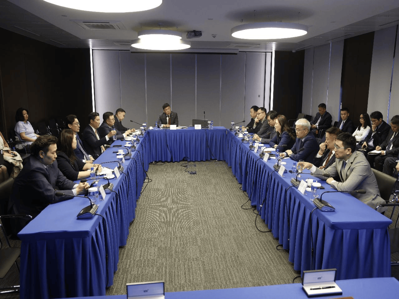 d0f39dc8e93d48dba94aaa5eef0e73e4