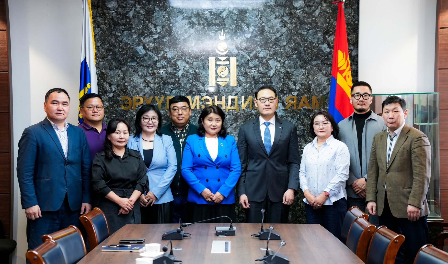 f8bdbc0e8c1a473aaf3afc0bbb978ec8